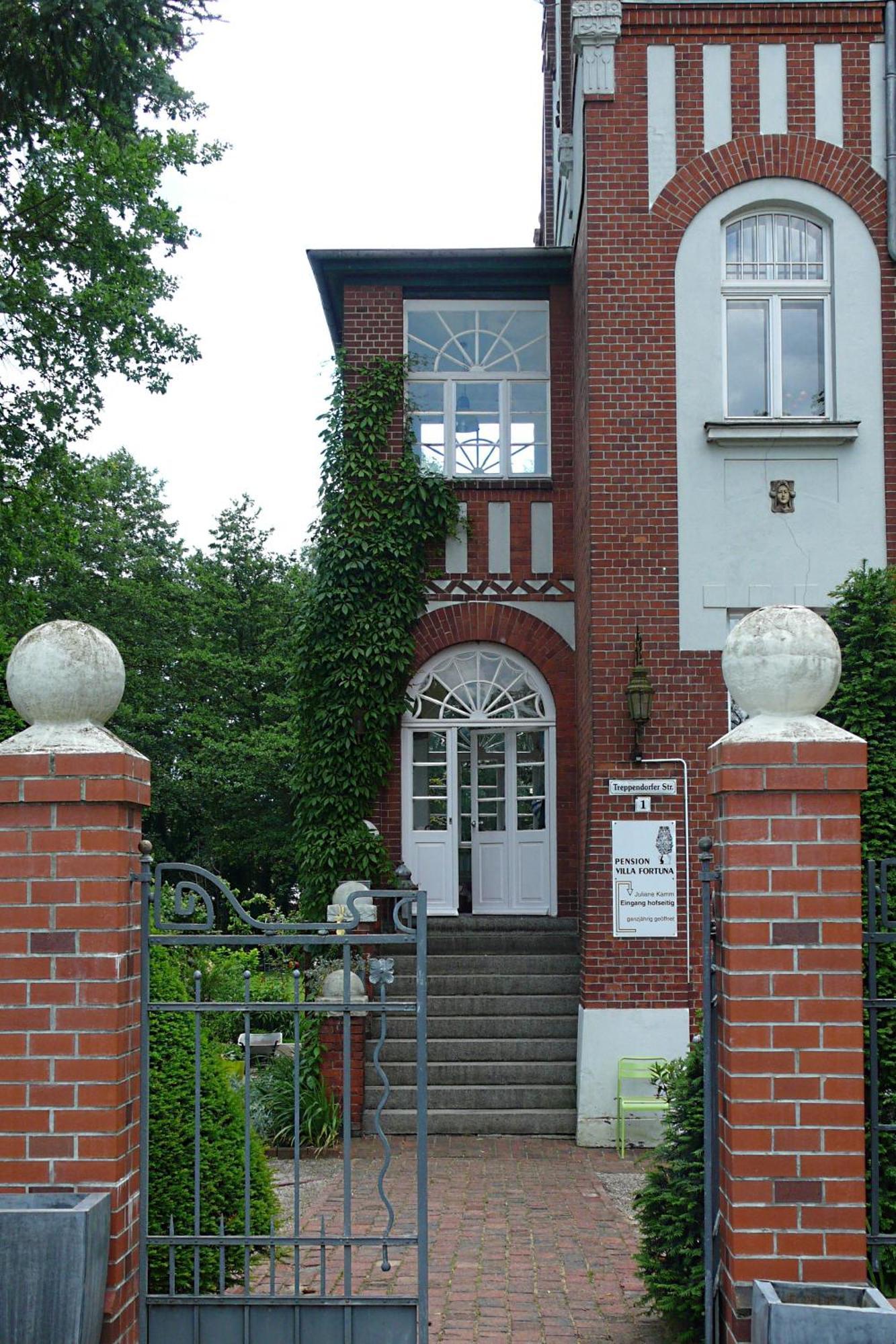 לובן Pension Villa Fortuna מראה חיצוני תמונה